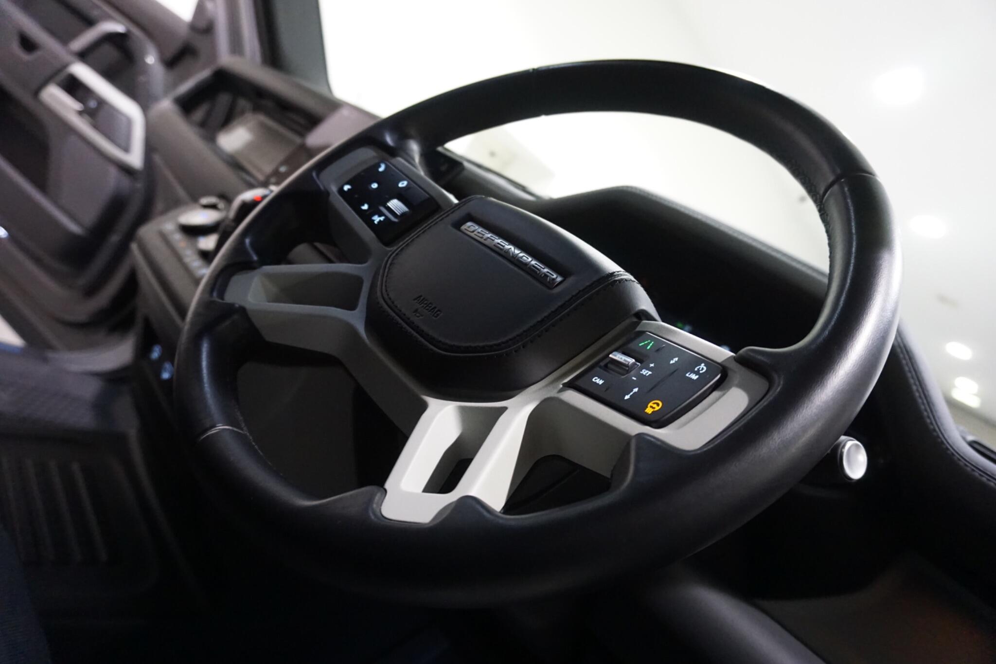 Land Rover Defender 110 3.0 D300 MHEV X-Dynamic HSE Hard Top SUV Auto 4WD MWB Euro 6 (s/s) 5dr